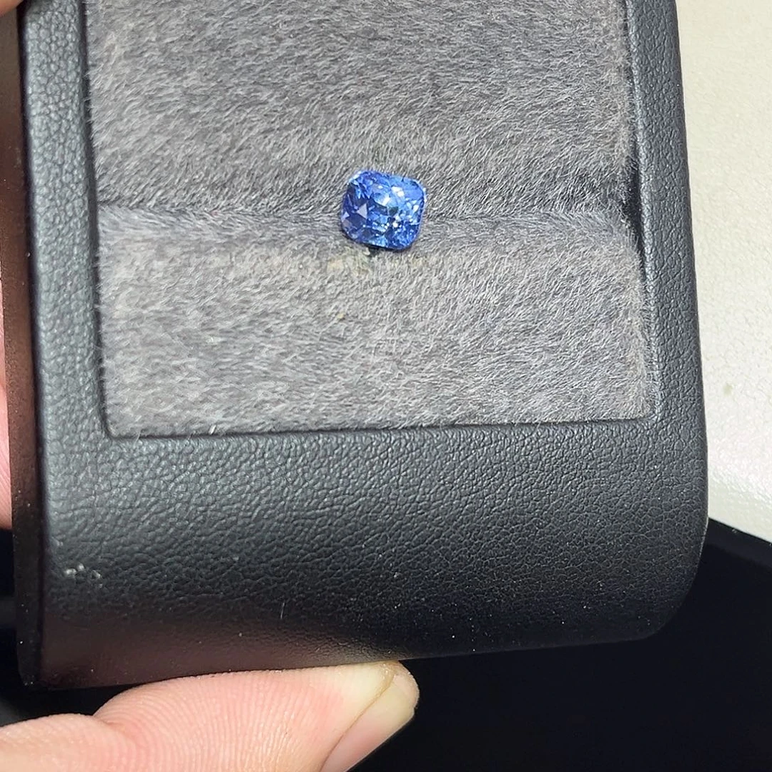 蓝宝石裸石裸石2.11克拉