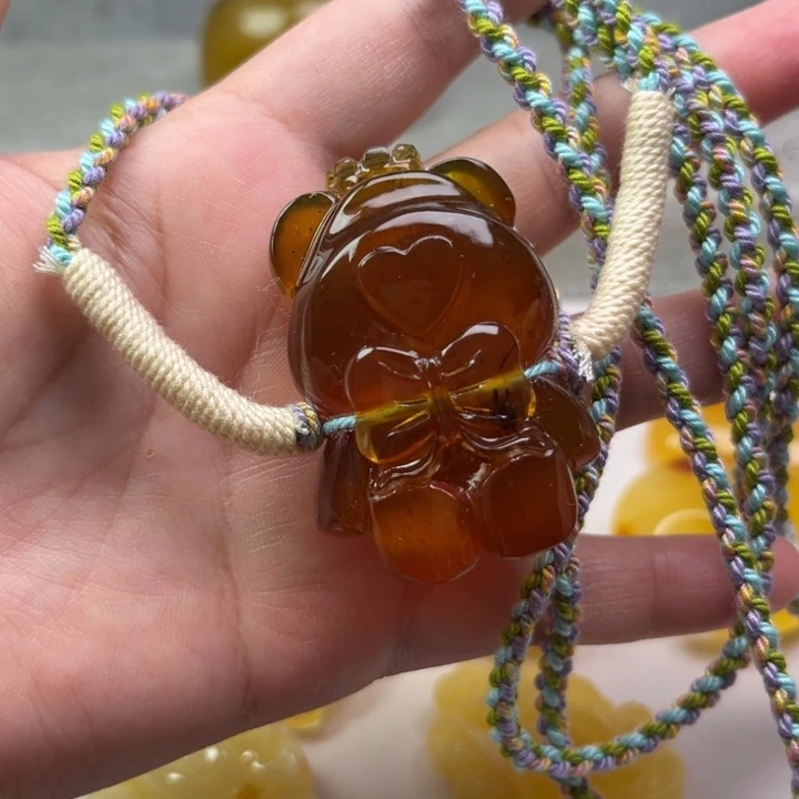 琥珀颈饰未镶嵌琥珀蜜蜡