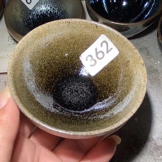 茶盏是的……一定很累但是