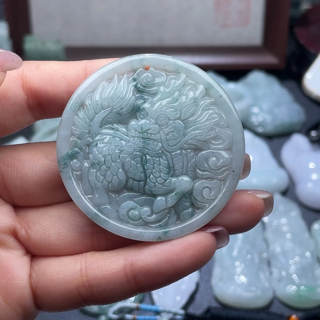 翡翠未镶嵌颈饰翡翠