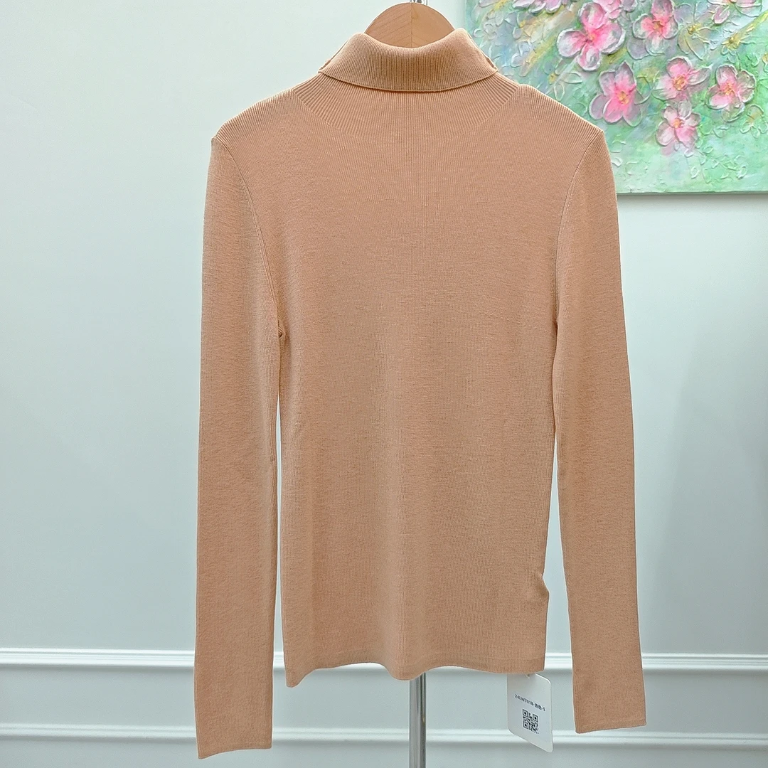 【杏色】2025早秋新款时尚百搭高龄显瘦针织打底衫(24LW7018)