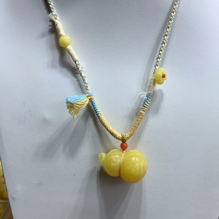 蜜蜡颈饰未镶嵌吊坠