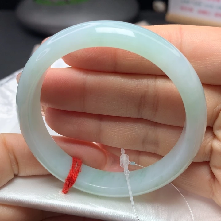 翡翠手镯未镶嵌54545555