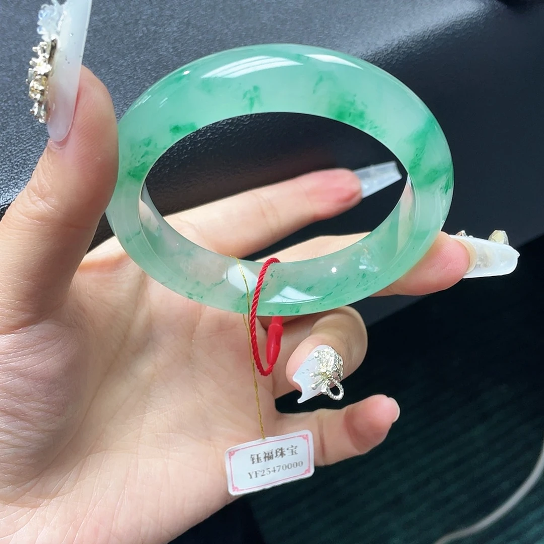 石英质玉未镶嵌手镯59