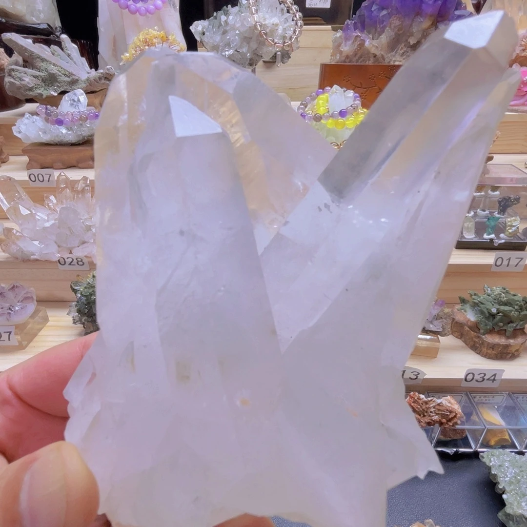 梧***雨石材天然白水晶家居装饰家居摆件