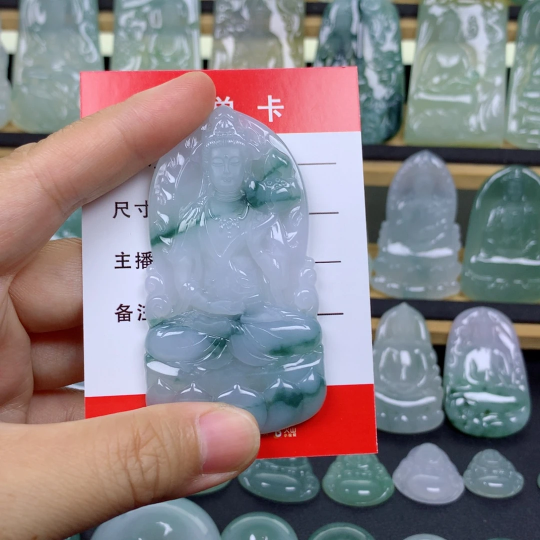 颈饰未镶嵌翡翠大势至