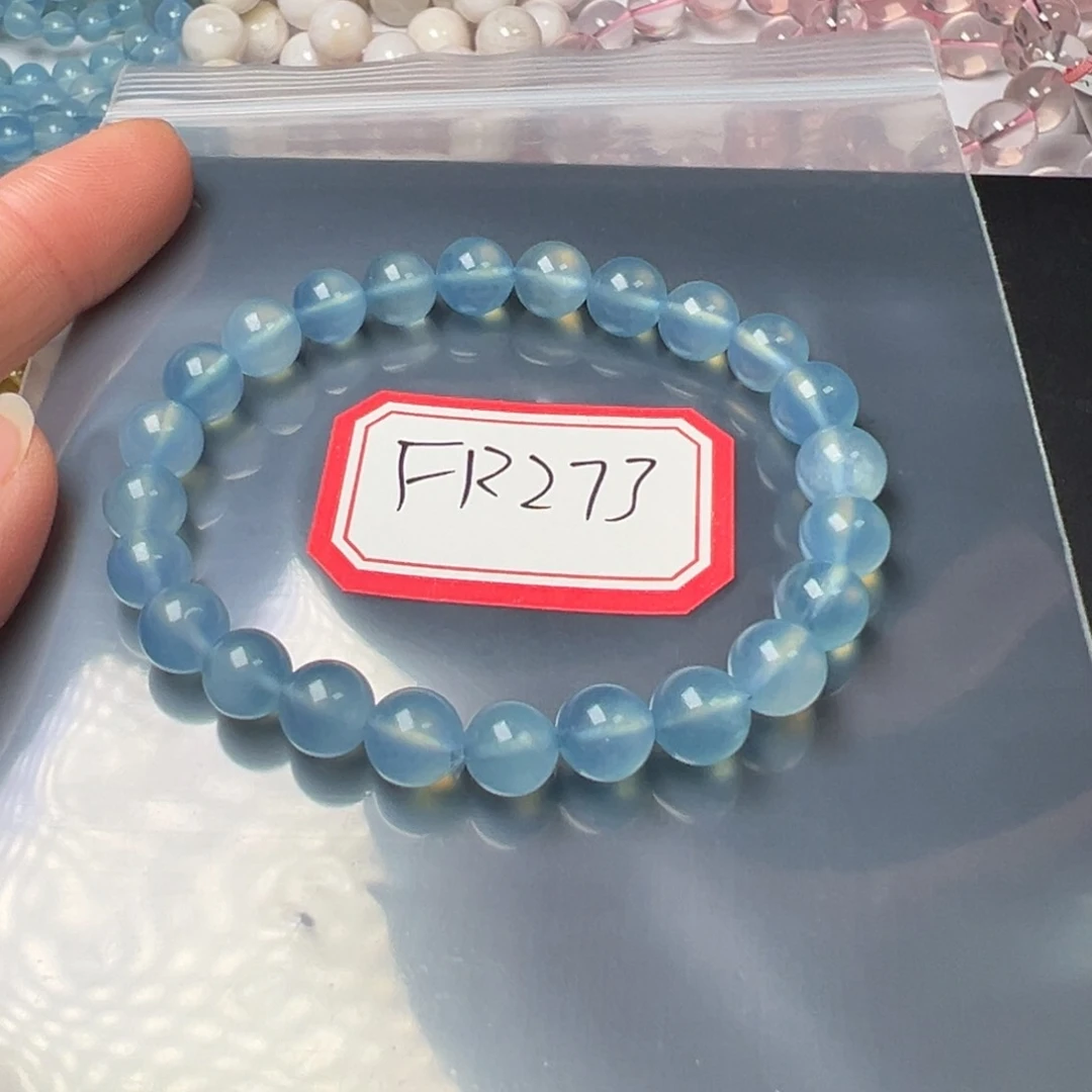 水晶手链未镶嵌小*婷海蓝宝7.6mm左右