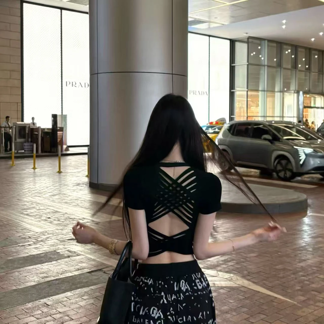 岩岩家8085精选美式纯欲个性后背交叉镂空短袖T恤显瘦小心机上衣