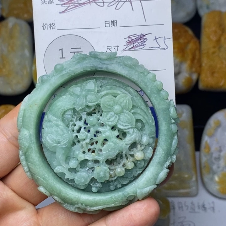 定制翡翠未镶嵌翡翠