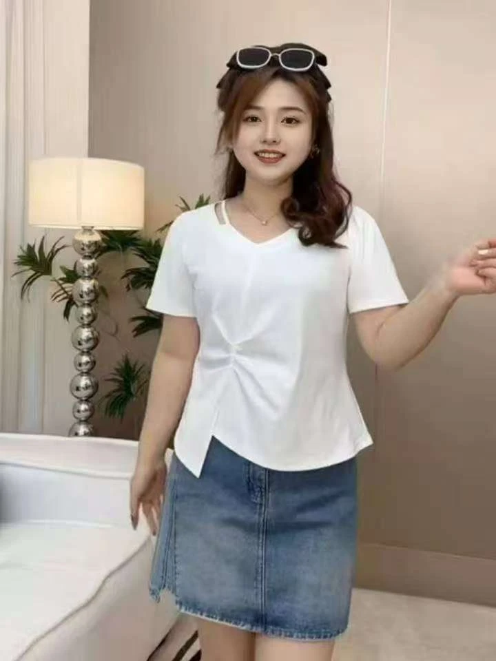 大码胖mm2025夏季新款不规则开叉V领短袖T恤设计感减龄显瘦上衣女