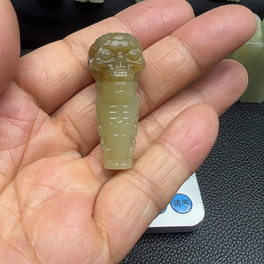 和田玉（糖玉）未镶嵌颈饰