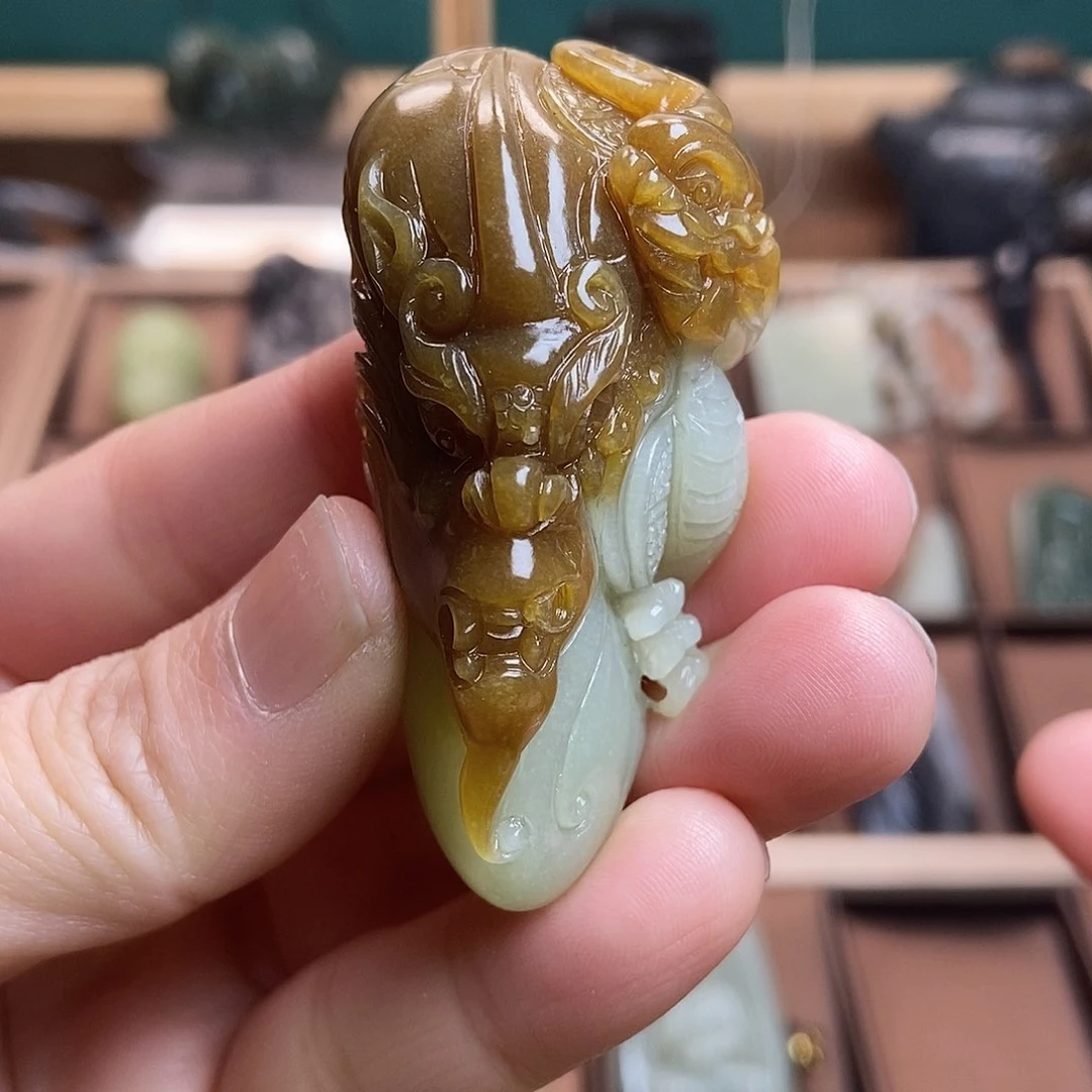 和田玉（糖玉）颈饰未镶嵌