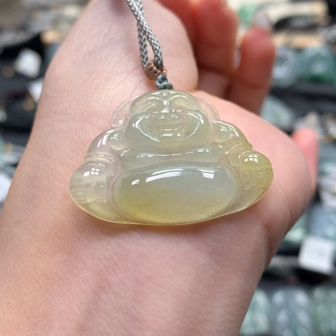 翡翠颈饰未镶嵌佛公