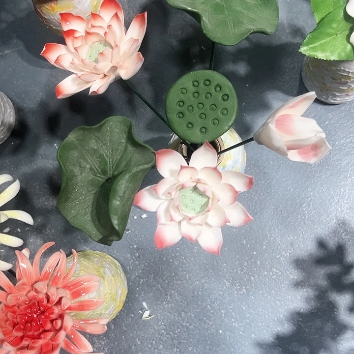 棠****陶瓷花花摆件，花束