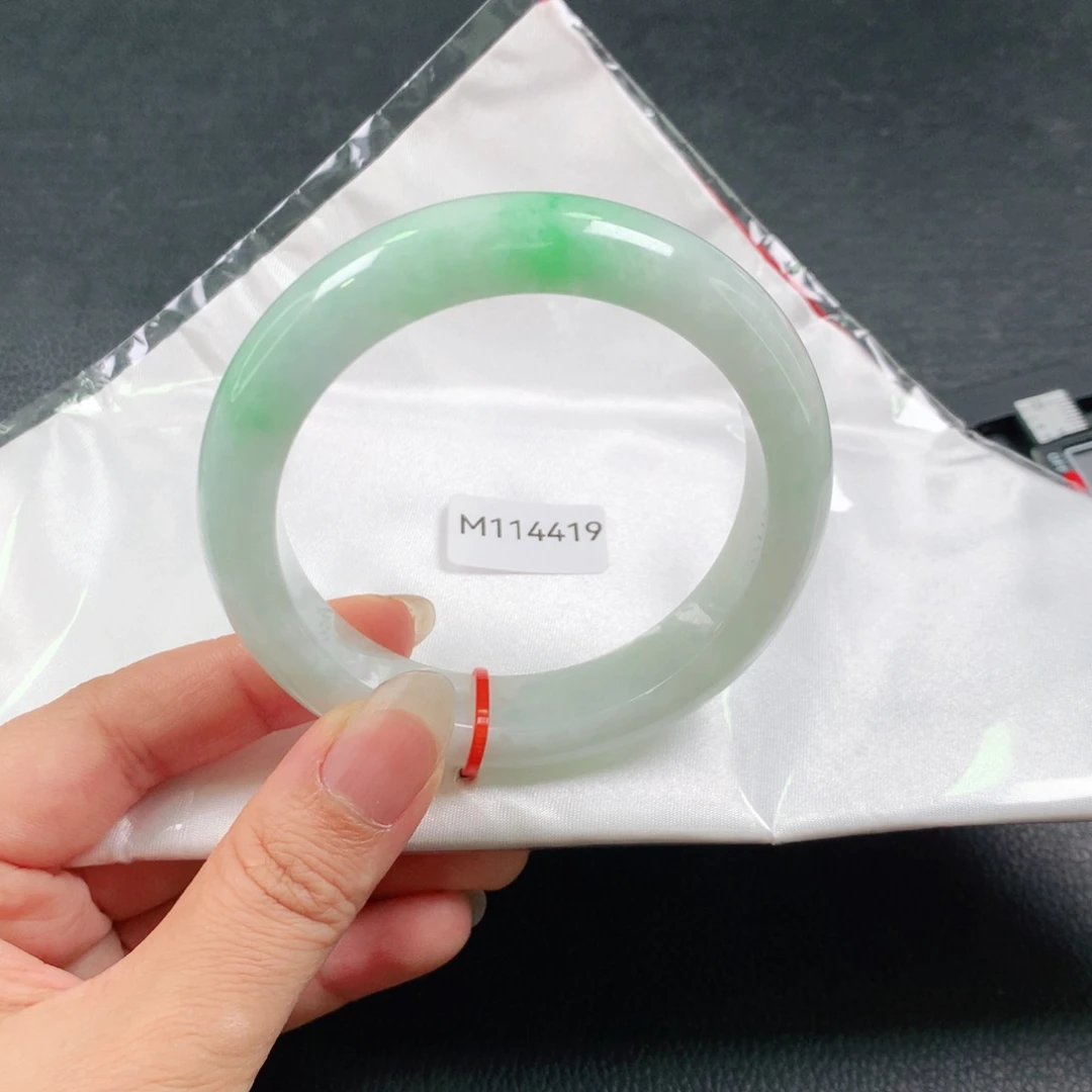 翡翠未镶嵌手镯03