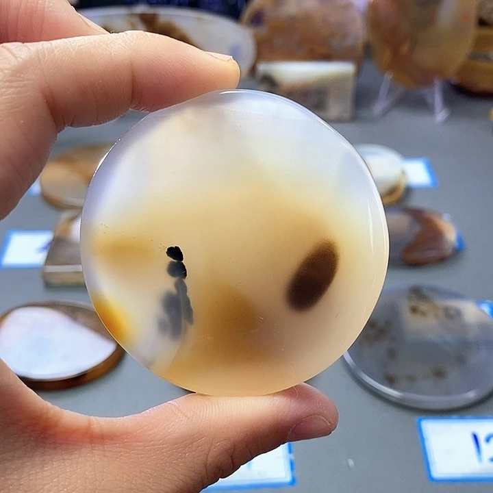 玛瑙/玉髓未镶嵌珠宝半成品