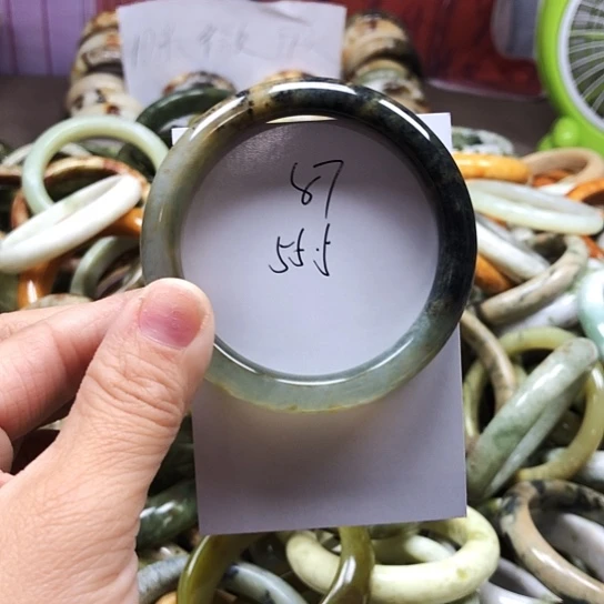 未镶嵌蛇纹石玉手镯