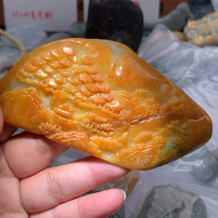翡翠未镶嵌颈饰保真天然A货翡翠