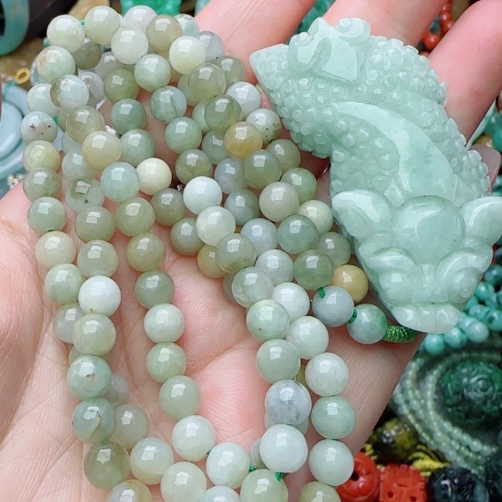 翡翠未镶嵌颈饰天然A货61