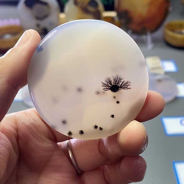 玛瑙/玉髓未镶嵌珠宝半成品35
