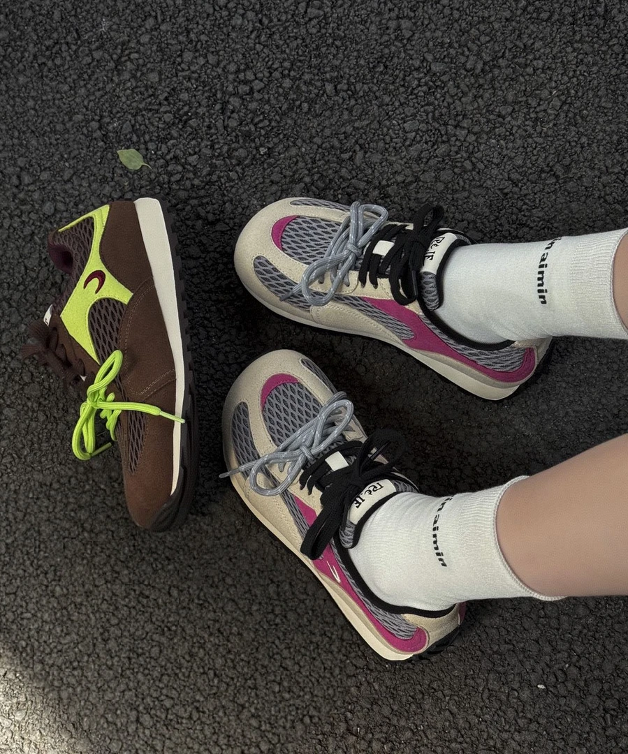 爱舞服饰 秋冬新款皮网结合休闲运动鞋