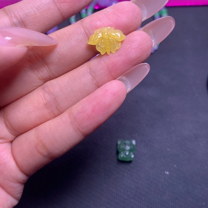 翡翠未镶嵌颈饰无镶嵌20