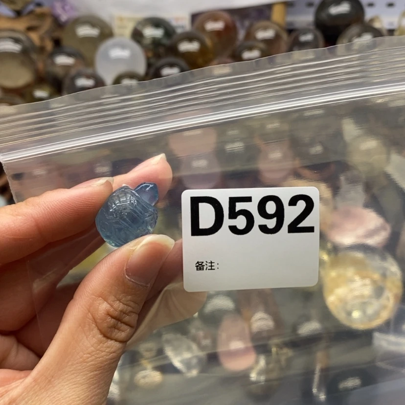 【闪购商品】水晶吊坠精品未镶嵌