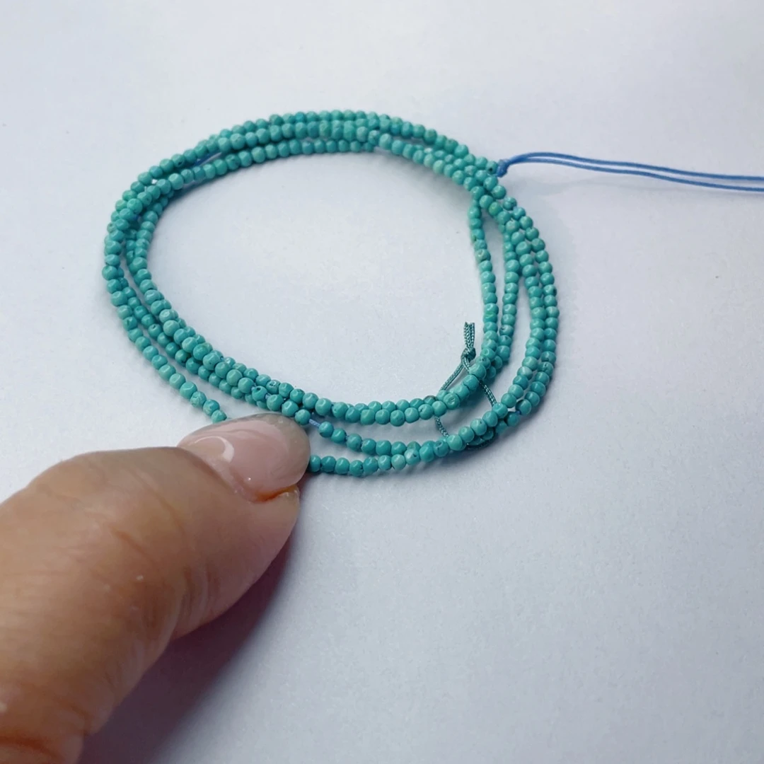 绿松石未镶嵌颈饰