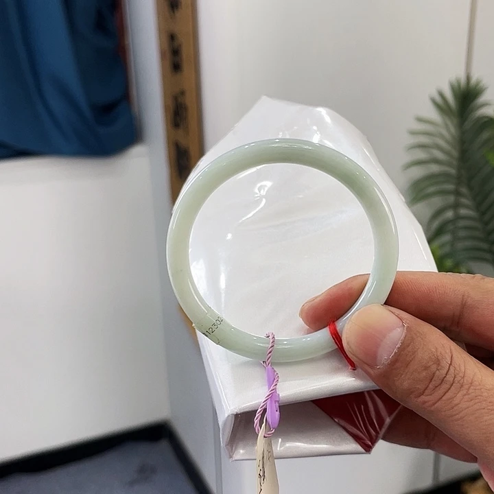 翡翠未镶嵌手镯翡翠