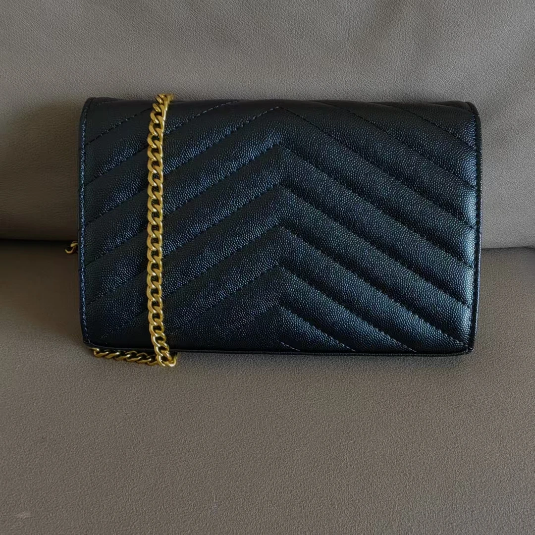 信封包鱼子酱金典黑金链条翻盖单肩斜挎腋下女士包包2230小香风