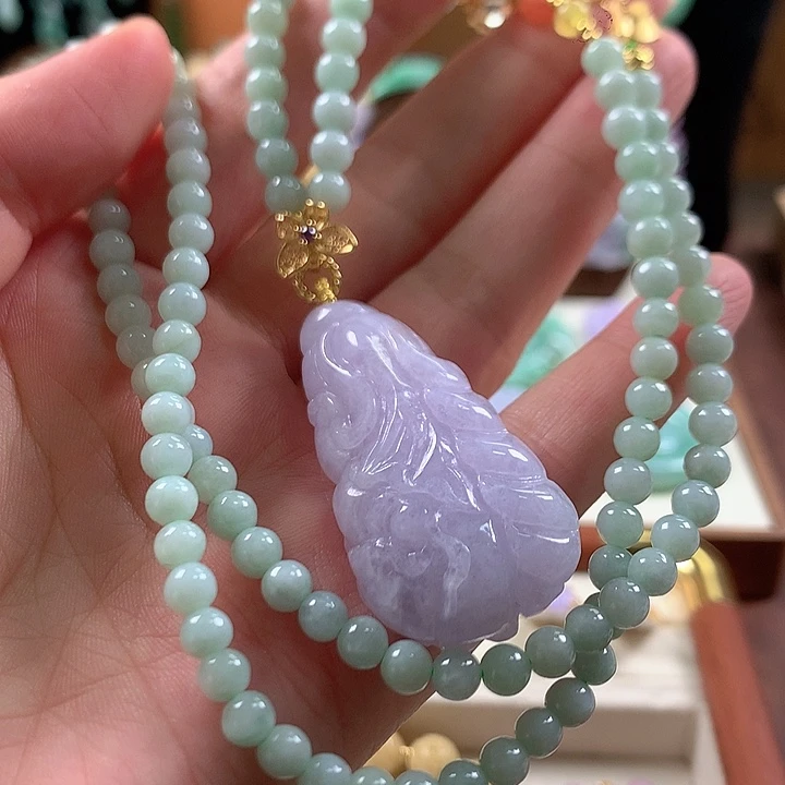 翡翠未镶嵌颈饰吊坠