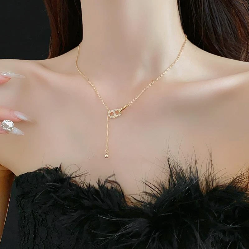 铜合金项链 真金电镀锆石猪鼻子项链女轻奢气质百搭高级感锁骨链