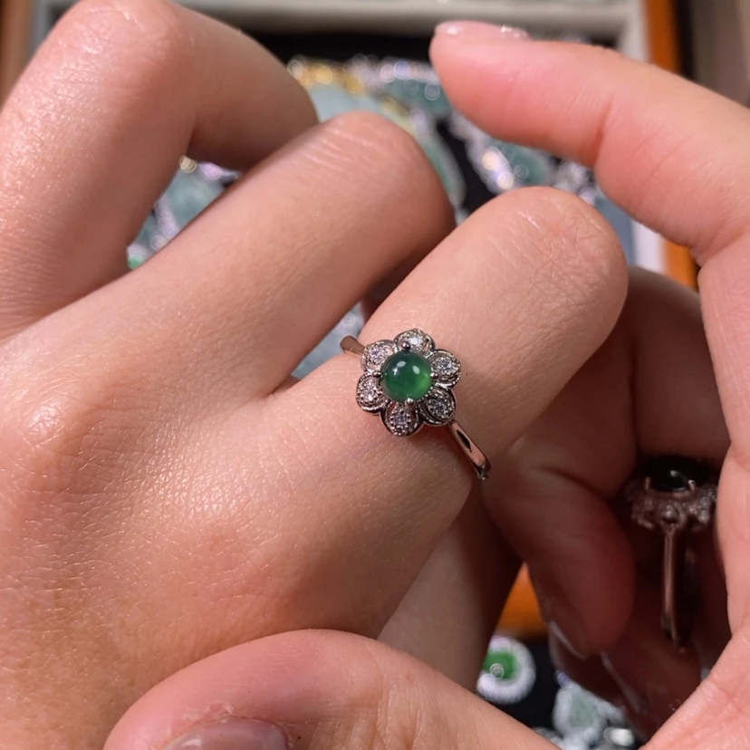 【闪购商品】翡翠颈饰未镶嵌天然