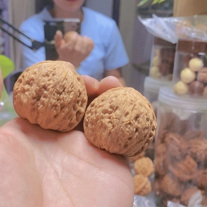 【闪购商品】文玩核桃把件42/42.5龟背泥鳅背水尖