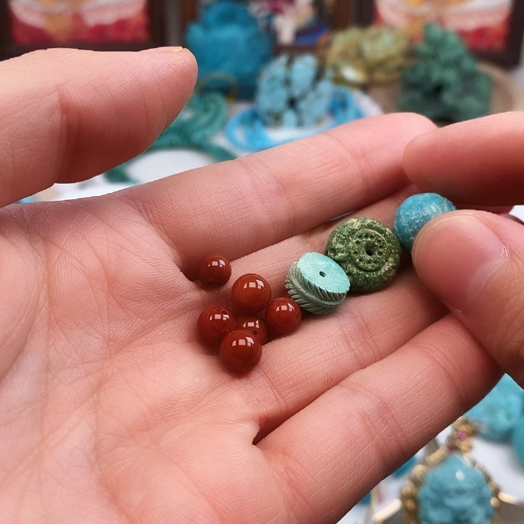 南红玛瑙未镶嵌珠宝奇石