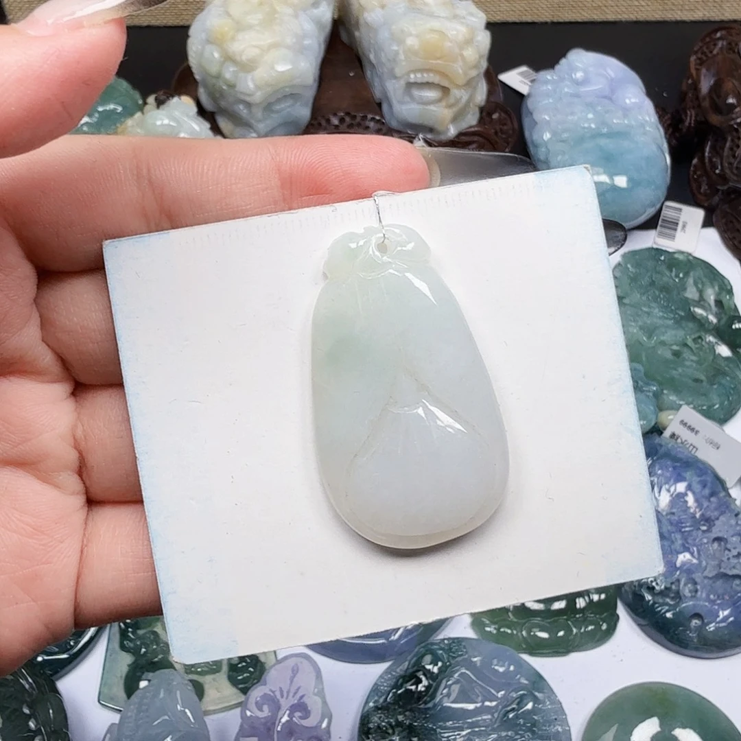 翡翠未镶嵌挂件翡翠