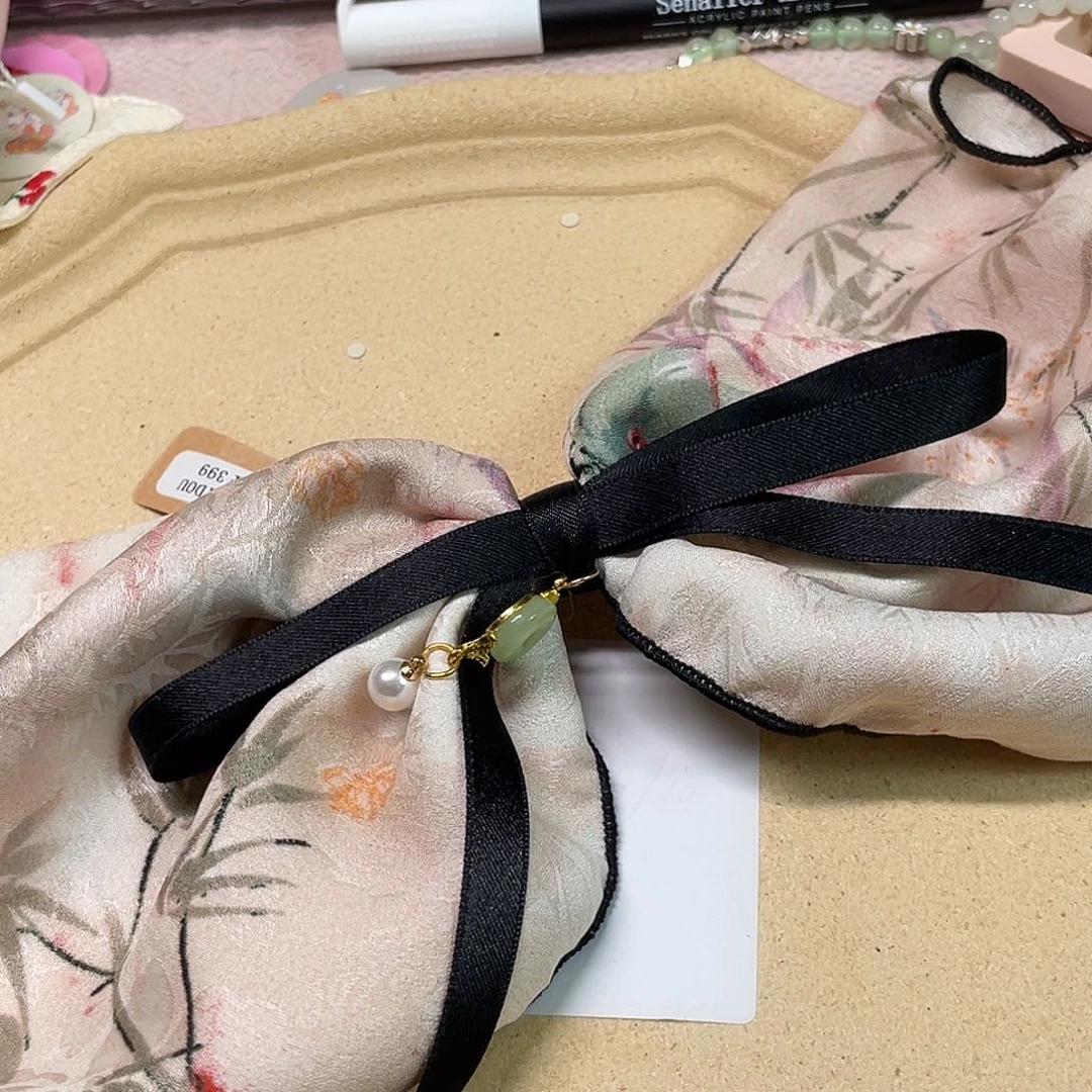 叁叁宝贝的蝴蝶结发卡