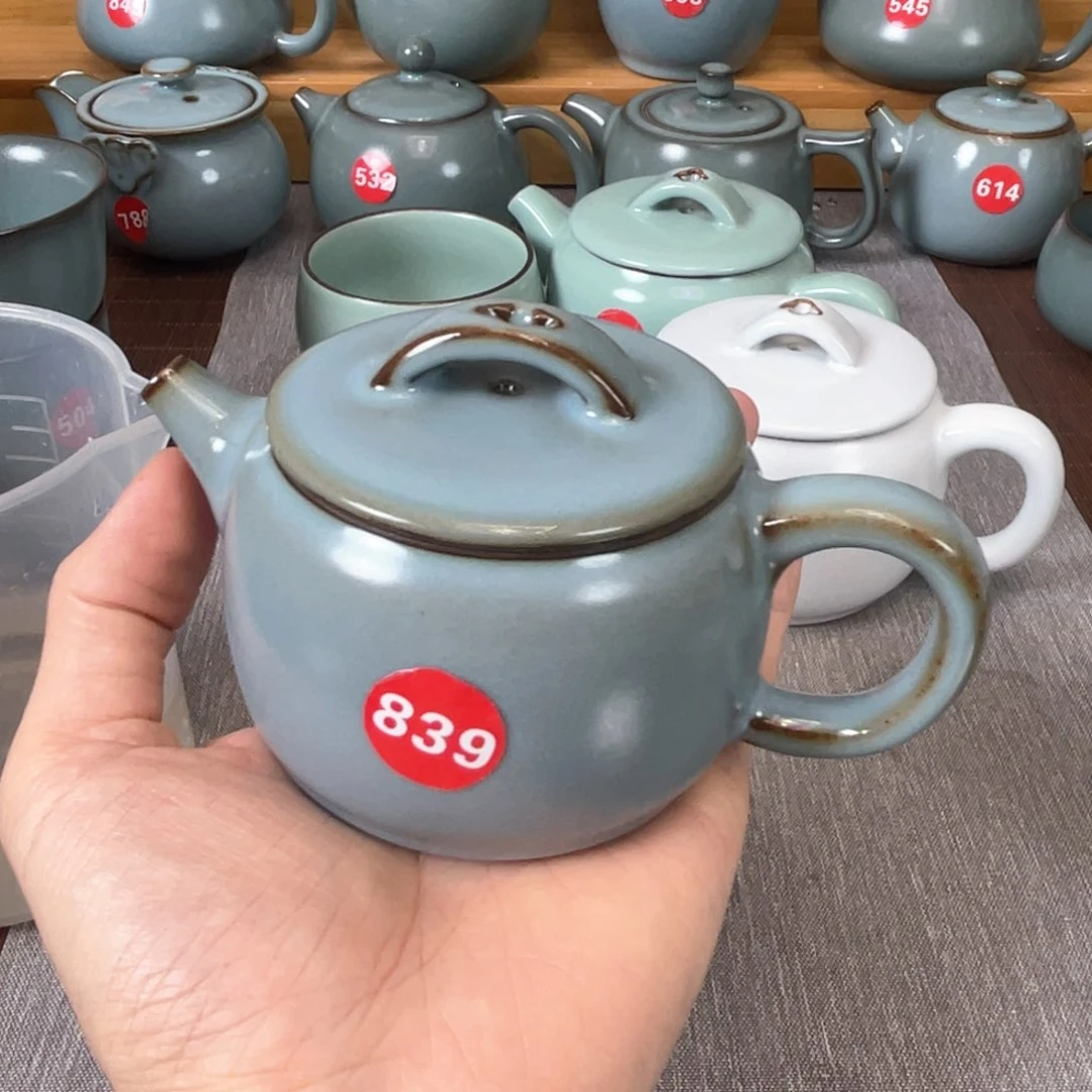 瓷片小微瑕。。。。。。。。。。。