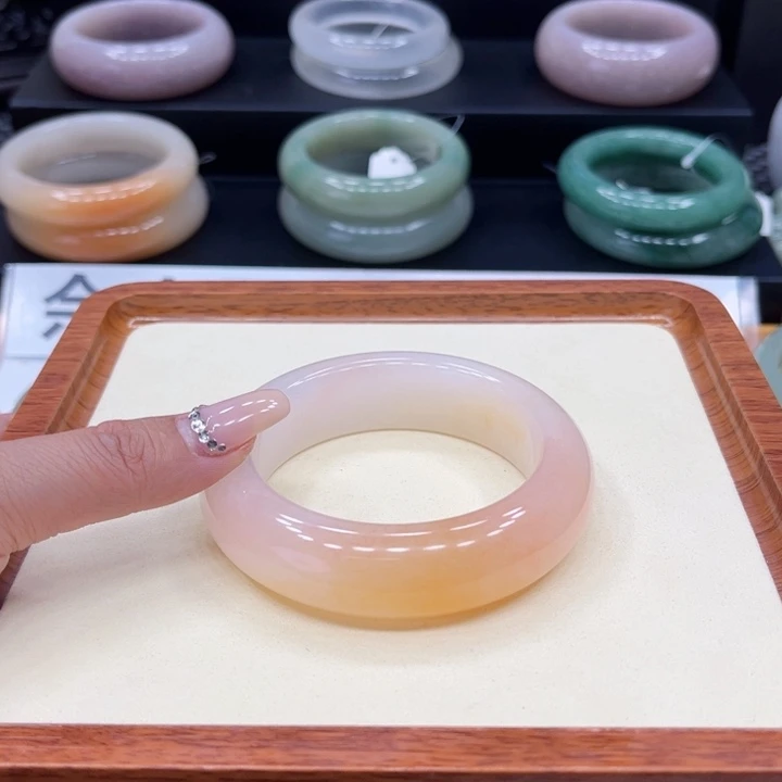 石英质玉手镯未镶嵌来****6