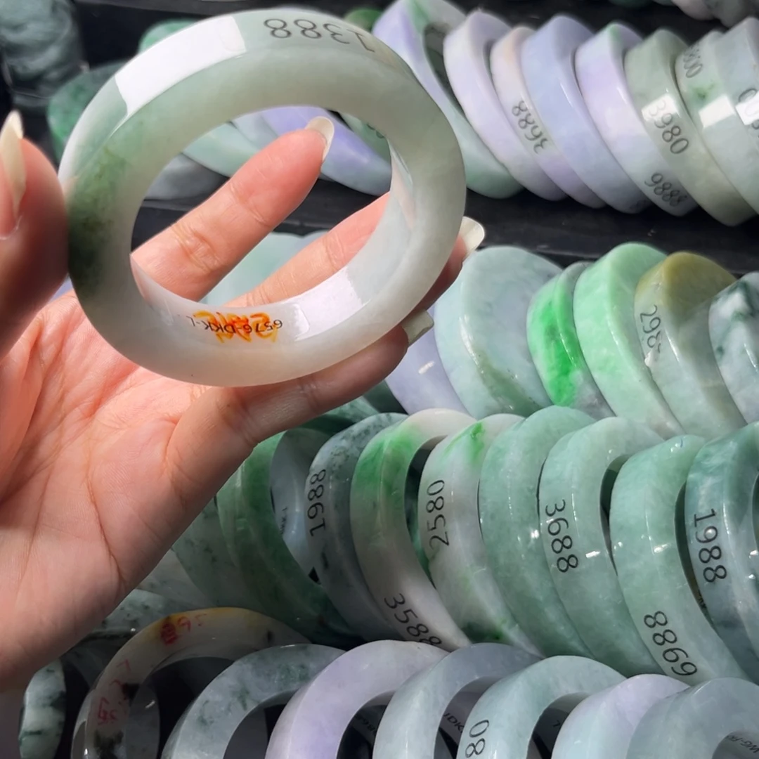 定制翡翠手镯未镶嵌