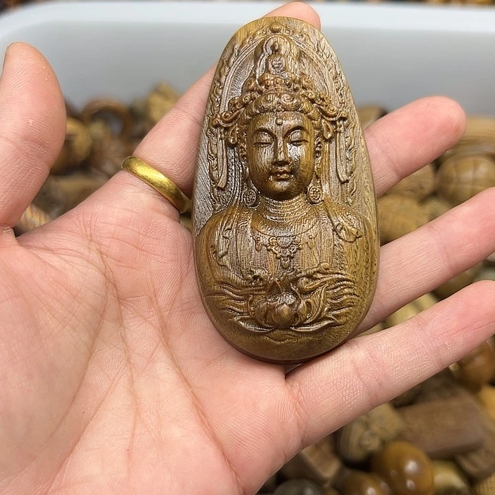 维腊木（绿檀）无事牌