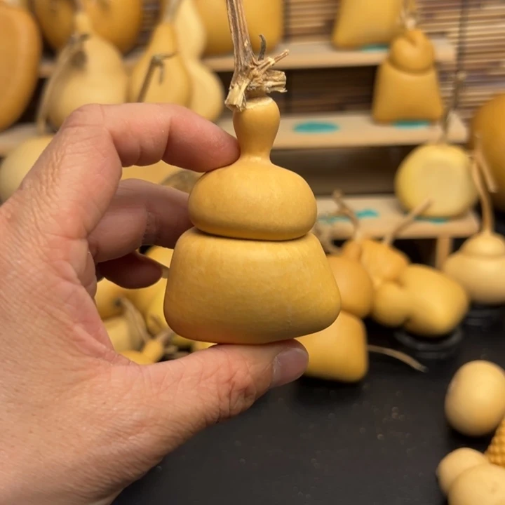 小****吱366669999988666989