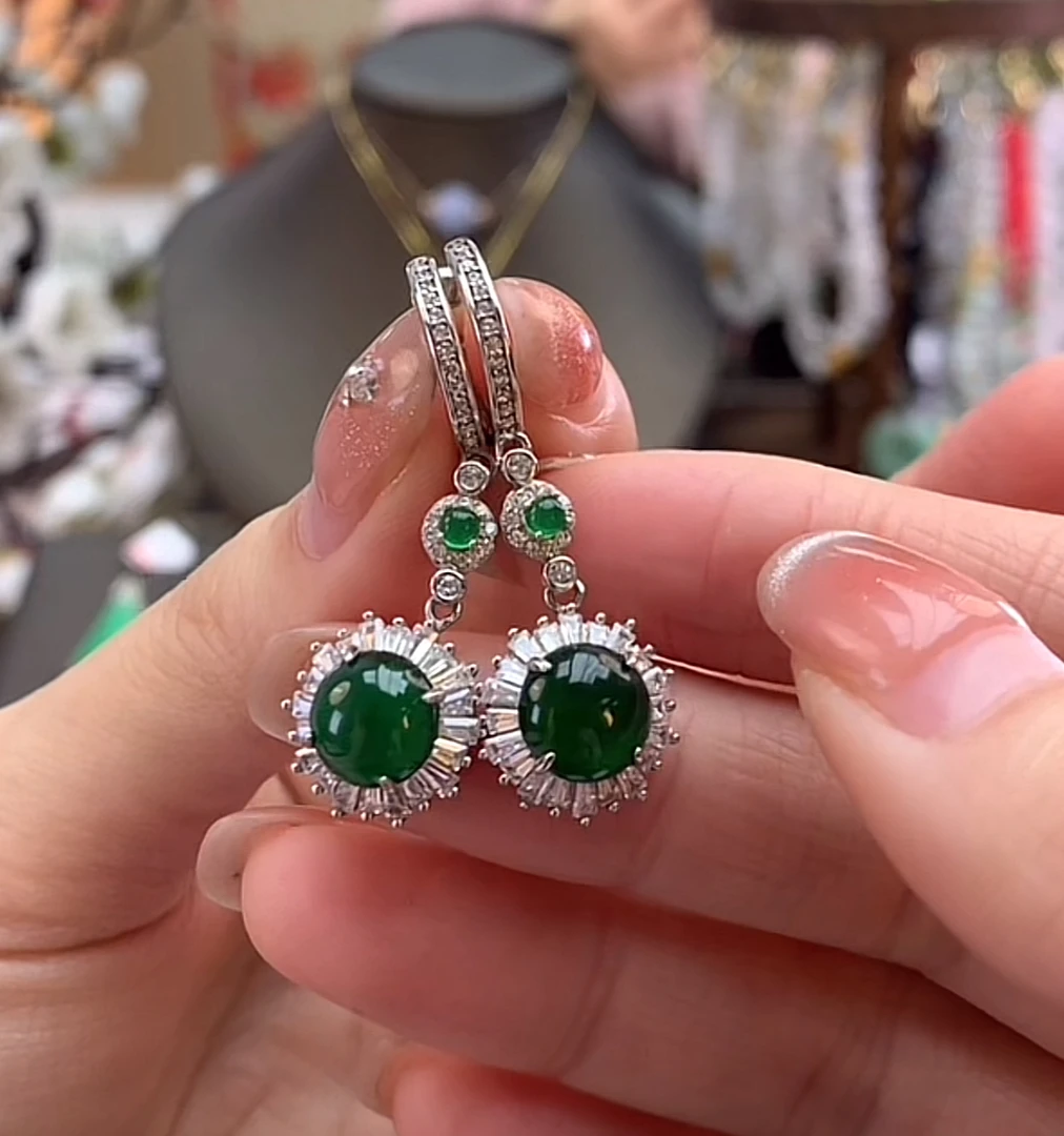 天然a货翡翠吊坠