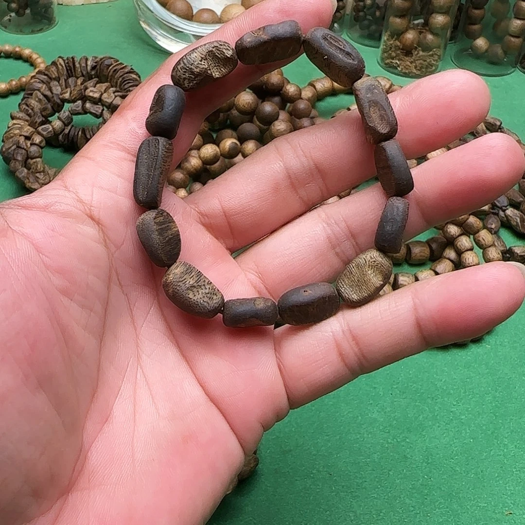 手串沉香海南白棋留疤