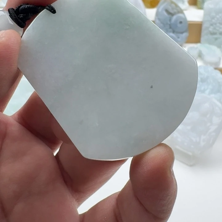 翡翠未镶嵌颈饰天然缅甸A货翡翠