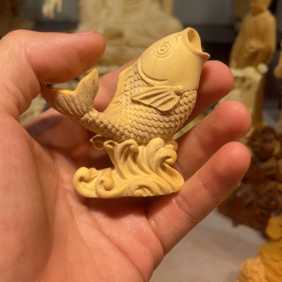 黄杨木小瑕疵鱼把件