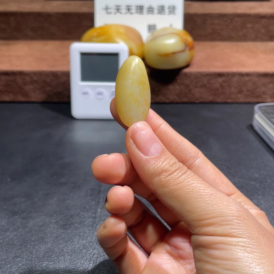 和田玉（糖玉）未镶嵌挂件