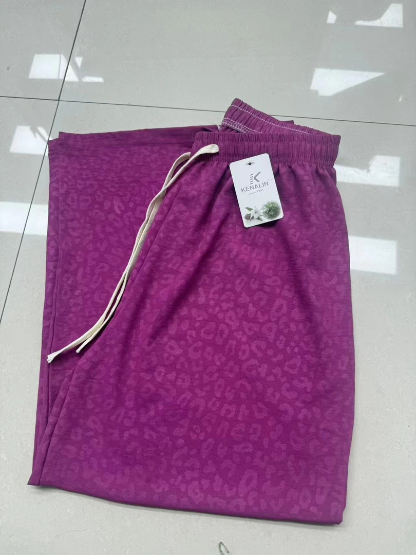 夏季新款暗花直筒裤