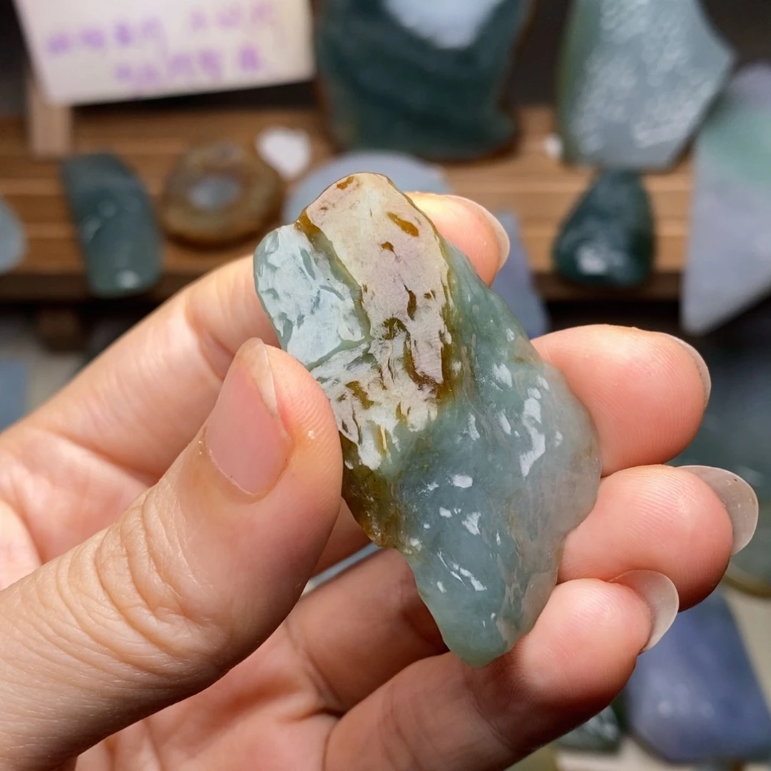 翡翠未镶嵌颈饰天然