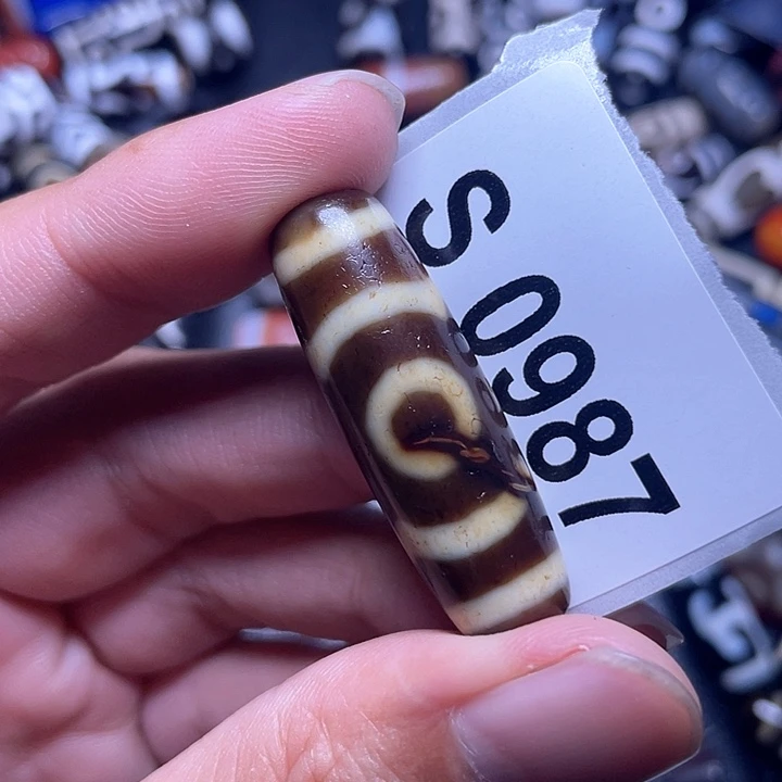 玛瑙/玉髓颈饰未镶嵌瑕疵